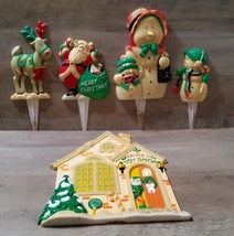 Vintage JSNY Plastic Christmas Yard Stakes 5 Pc Reindeer Snowman Santa House - £36.58 GBP