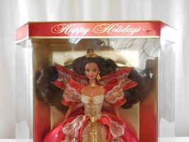Brunette Barbie Happy Holidays #17832, Special Edition 10th Anniv. 1997 Gold - £9.30 GBP