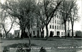 RPPC Mitchell South Dakota SD Davison County Courthouse UNP Postcard Q16 - £20.24 GBP