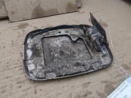   ION       2004 Fuel Filler Door 343328 - $432.37 MXN