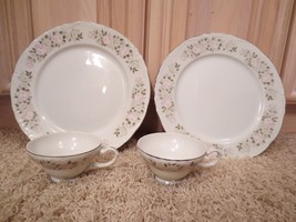 Vintage Sheffield Fine China Classic 501 Japan - 2 Plates &amp; 2 Teacups - £10.27 GBP