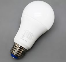 WiZ 603449 A19 White & Color Changing Wi-Fi Smart LED Light Bulb - 1 Pack image 3