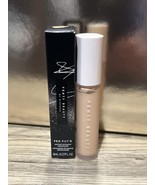 #180 Fenty Beauty Pro Filt&#39;r Instant Retouch Concealer #180 Full Size - $280.61 MXN