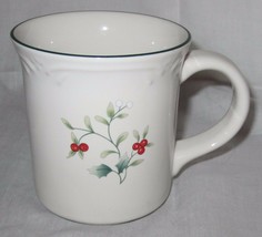 Pfaltzgraff Winterberry Dishware &amp; Microwave Safe Winterberry Mug Cup 12... - £11.89 GBP