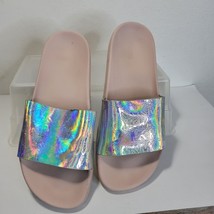 Michael Kors Gilmore Irredesant logo slides Size 10 Edge is coming off - £18.99 GBP