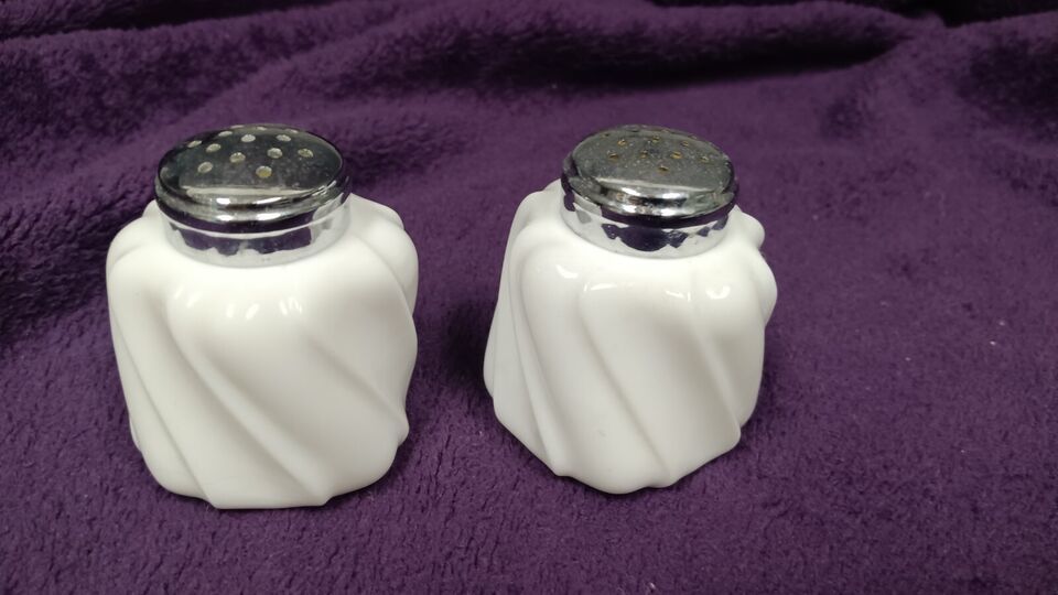 Vintage Pair  White Swirl Milk Glass Salt and Pepper Shakers 2.5&quot; - $6.99