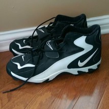 Rare Nike Cleats Black White Size 13.5 - 121423-011 - $23.99