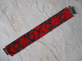 Bracelet: Red &amp; Black Tribal Geometric Motif, Peyote Stitch, Tube Clasp - £30.50 GBP