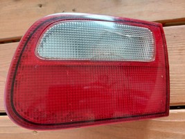 92-95 Honda Civic Hatchback Hatch Passenger Side Right Inner Taillight *cracks - £20.69 GBP