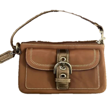 Coach Soho Buckle Clutch Zip Snap Leather Wallet Wristlet in Tan Brown - $545.68 MXN