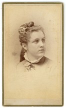 Antique ID&#39;d CDV Circa 1870s of Beautiful Woman Annie Melcher Springfield, MA - £7.56 GBP