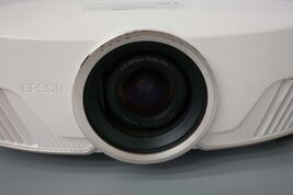 Epson Home Cinema 5050UB 4K PRO-UHD 3-Chip HDR Projector - White image 2