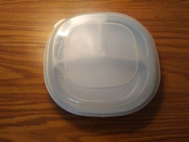 Vintage Rubbermaid Microwave Heatables Cookware Divided Plate #0059 - £11.20 GBP