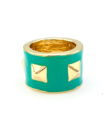 Studded Gold Tone Green Enamel Wide Band Ring Size 7 - $19.01 CAD