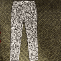 Tinseltown Women&#39;s Gray Snake Print Skinny Jeans Gray Size 7 - $14.70