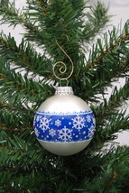Blue Snowflake Band 2-5/8&quot; Glass Ball Christmas Ornament - £7.95 GBP