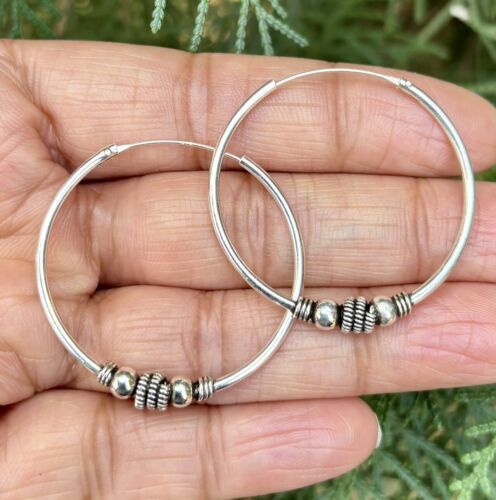 Orecchini a cerchio tribali fatti a mano in argento sterling 925, Huggie... - $25.95