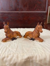 Harvey Knox Kingdom Pair of Chestnut Foals Laying Down Horses Bisque Har... - £37.94 GBP