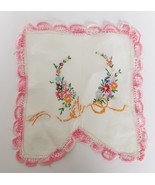 Vintage hand stitched needlepoint doily floral wreath pattern - $186.37 MXN