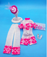 VINTAGE BARBIE CLOTHES FUN FLAKES FANTASTIC CONDITION - $49.99