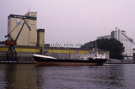 SLXY671 - Coastal Tanker - Gudrun - 35mm Colour Slide - £1.98 GBP
