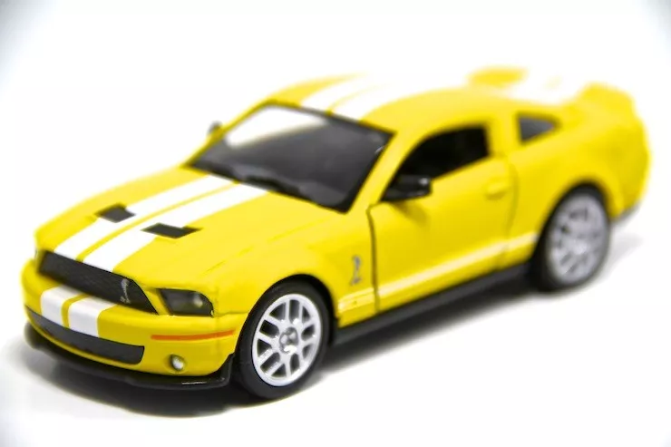 New Diecast 5&quot; 2007 Ford Shelby Gt500 Diecast Model Toy Car 1:38 Yellow - $17.96