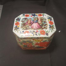 Daher Biscuit Metal Tin Courting Scene Floral Lid Biscuit Decorated Empty - £9.36 GBP