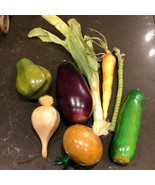 Vtg Lot of wooden and plush soft vegetables eggplant zucchini onion garl... - $67.92 CAD