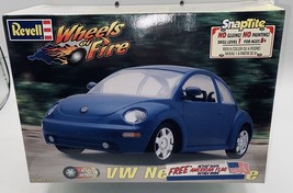 Revell VW New Beetle SnapTite Wheels of Fire 1:24 Kit 85-1910 NEW SEALED... - £19.65 GBP