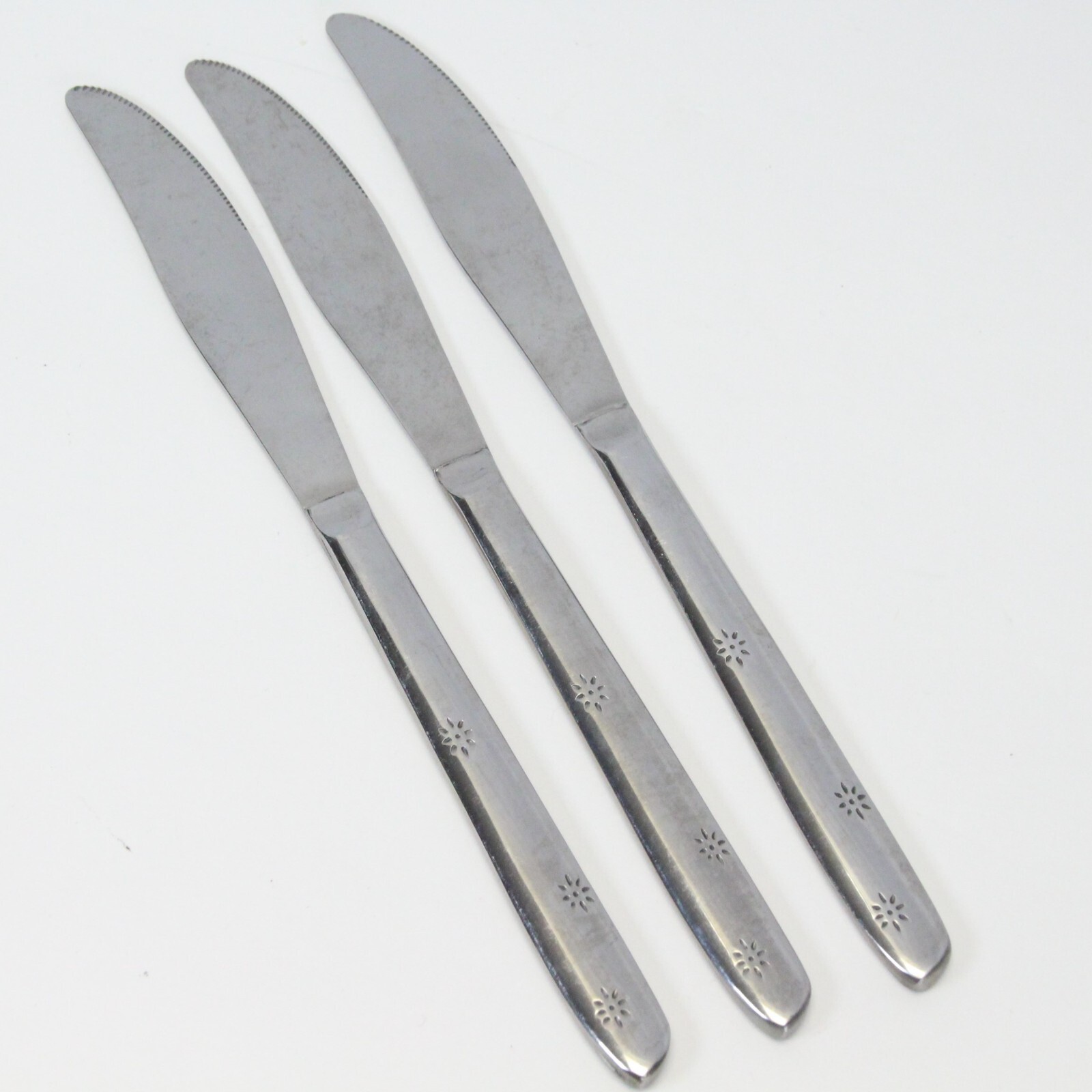 Superior Stainless Night Sky Dinner Knives 8-1/4&quot; Lot of 3 - $7.83