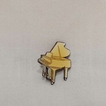 White Grand Piano Enamel Brooch Pin 1&quot; Metal Musical Instrument - £11.83 GBP