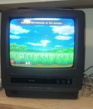 Retro Gaming 13&quot; CRN135AT01 Magnavox TV VCR Combo NO REMOTE  VCR NOT WOR... - $54.45