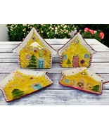 4 Laurie Gates HOLIDAY TREATS 7.5&quot; Gingerbread House Dessert Plate Color... - $800.17 MXN