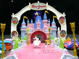 Disney Magic Kingdom SHOWTIME CELEBRATION Cinderella CASTLE Musical PLAYSET - £58.91 GBP