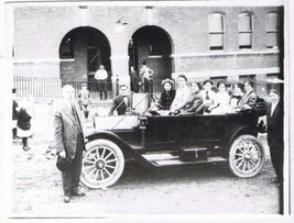 Vintage Photograph Students In Jaunting Car CT High School - £2.31 GBP