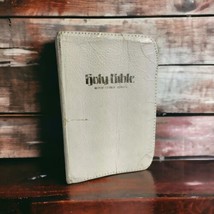 Holy Bible Study Helps KJV Red Letter Edition 1979 White Crusade Bible P... - $12.21