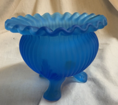 Westmoreland Blue Satin Glass Bowl 3 Footed Ribbed w Crimped Edge - $17.06