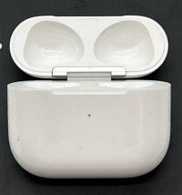 Apple Airpods 3rd Gen Authentic Replacement Charging Charger Case A2566 C-Grade - £18.00 GBP