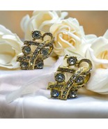 Vendome rhinestone gold tone clip on earrings - $606.08 MXN