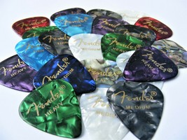 Fender 351 Premium Celluloid Guitar Picks 24 Variety Pack (Thin, Med and... - £8.09 GBP
