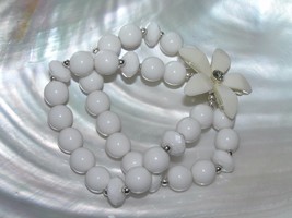 Estate Double Strand White Plastic w Tiny SIlvertone Spacer Bead  &amp; Flower  - £7.54 GBP