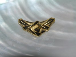 Estate Criss-Crossed Goldtone Squashed Triangle Slide Pendant – 1.25 x 0.5 in - £6.75 GBP