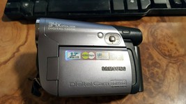 SAMSUNG Digital Cam SC-DC173U Video Camera DVD Camcorder - $14.69