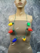 One Light Up Christmas Bulb Necklace Blinking Flashing Elf Party Strange... - $146.62 MXN