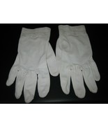 Vintage Ladies White Embroidered Accent Gloves - £7.58 GBP