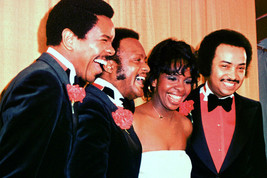 Gladys Knight And The Pips Color 11x17 Mini Poster - £10.14 GBP