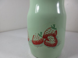 Vinatage Green Metal Soda Siphon Seltzer Bottle Strawberries 8&quot; x 3&quot; x 3&quot; - £14.18 GBP