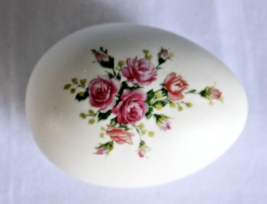 Vintage Bisque Pottery Egg With Pink Roses 2 1/2&quot; Long - £9.74 GBP