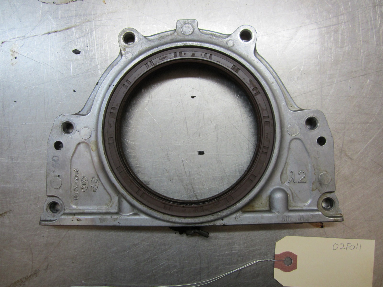 Rear Oil Seal Housing For 11-13 KIA SORENTO  3.5 211313C150 - $25.99