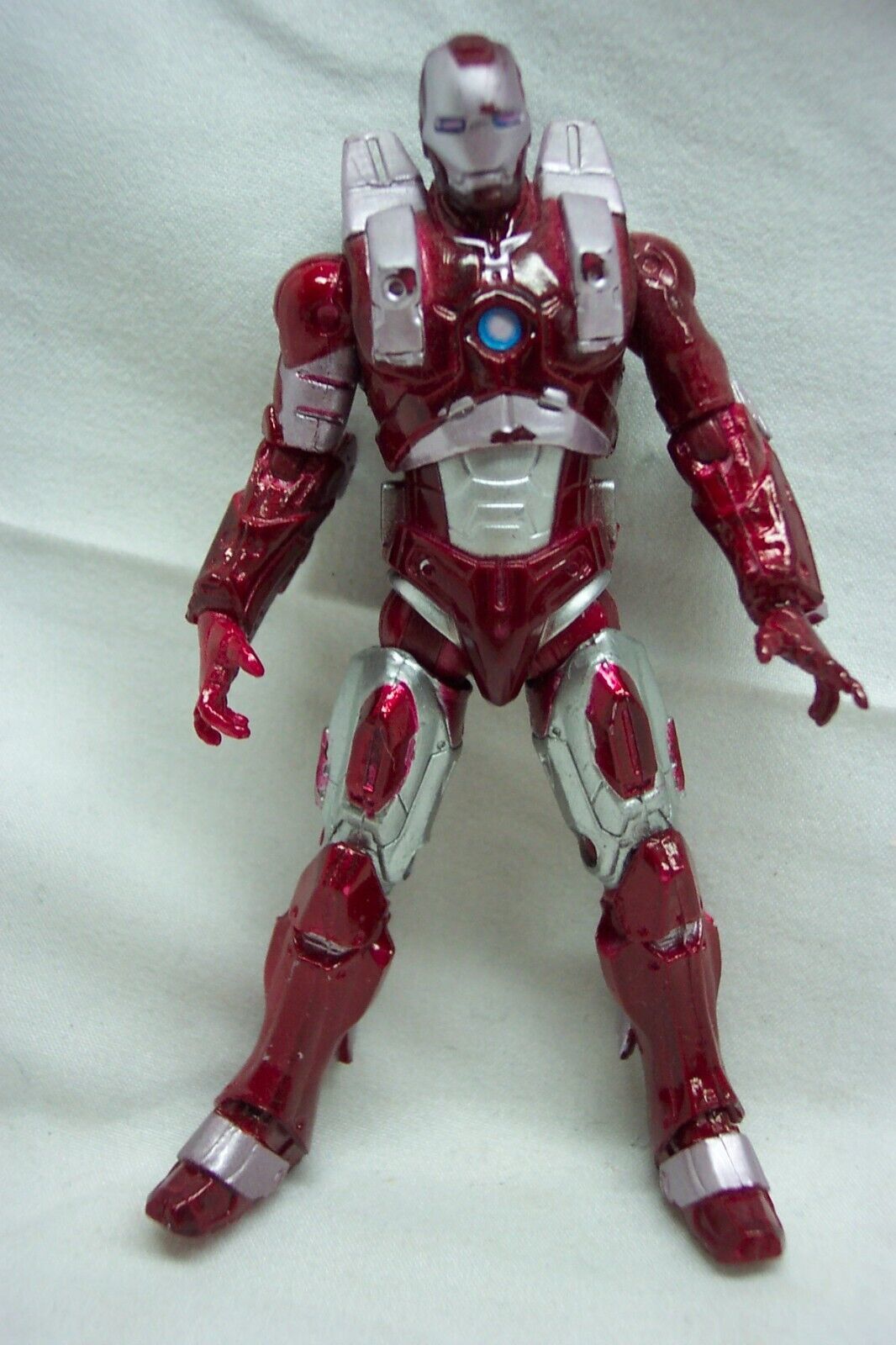 Primary image for IRON MAN The Avengers MARVEL UNIVERSE COMICS ACTION FIGURE TOY 2010